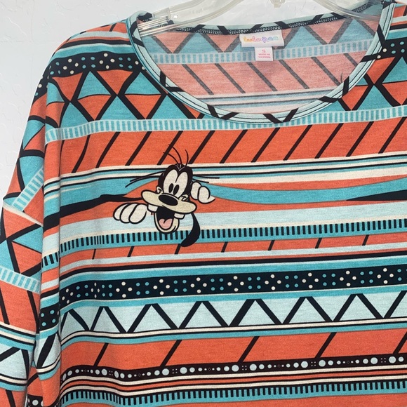 LuLaRoe Goofy Irma Tunic - Picture 2 of 5